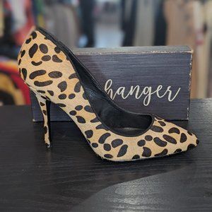 ‼️SOLD IN STORE‼️Steve Madden Leopard Cow Hair Heels sz. 11